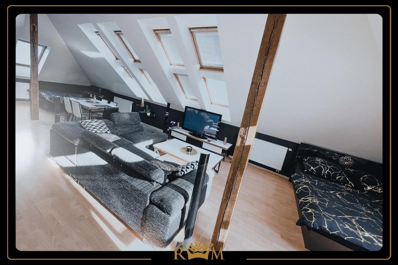 Rm Luxury Apartment In Prague • 6 People • Free Parking • Pets Экстерьер фото